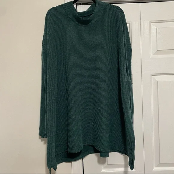 Lane Bryant Green Tunic Mock Neck Butterfly Sleeves Size 34/36 - Picture 1 of 7